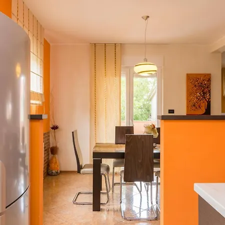 Kuca Za Odmor Villa Grace Gasthuis 3*