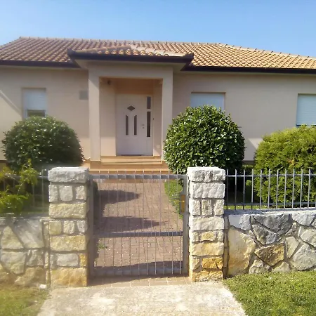 Kuca Za Odmor Villa Grace Gljuscici