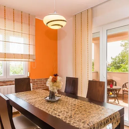 Penzion Kuca Za Odmor Villa Grace Gljuscici